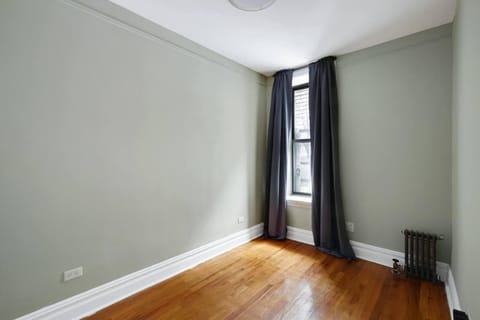 Apartment 549: Upper West Side Condominio in Harlem