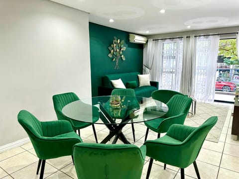 The Green Diamond - 2 King Beds Apartment Copropriété in Umhlanga