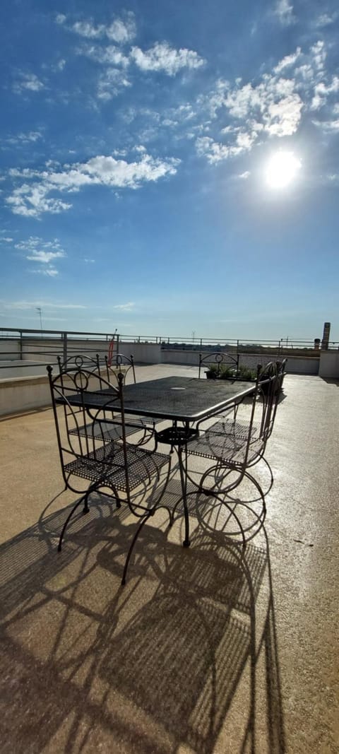 PugliaMia Casa, terrasse vue mer, 3 chambres, 2 salles d'eau Condo in Carovigno