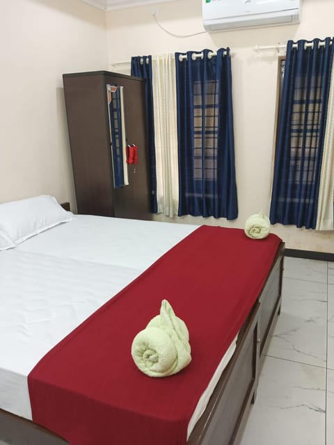 SRI PADMANABHA TOURIST HOME Hotel in Thiruvananthapuram