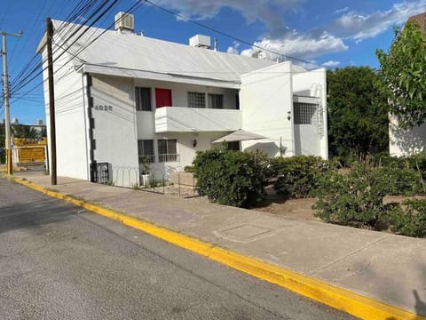 apartment, 2 rooms, near downtown Apartment in Chihuahua