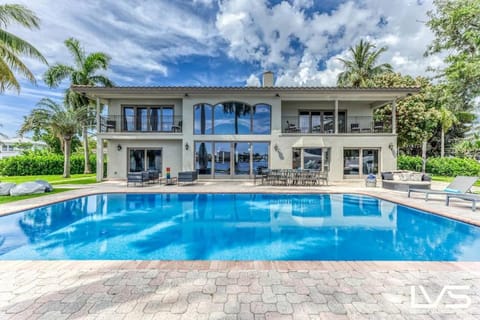 VillaKey- LUXE Waterfront Villa 5Min to Beach House in Fort Lauderdale