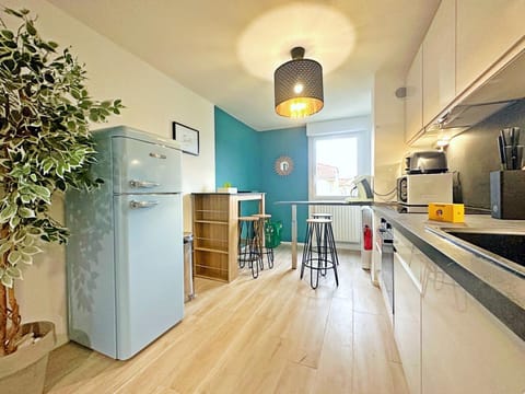 Kitchen or kitchenette, minibar, pet friendly, toaster