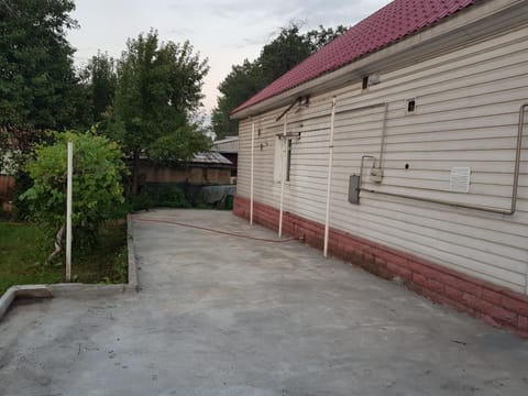 Property building, Parking