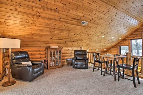 New Hot Tub Fall Oasis with Amazing FawnLake Views Chalet in Crosslake