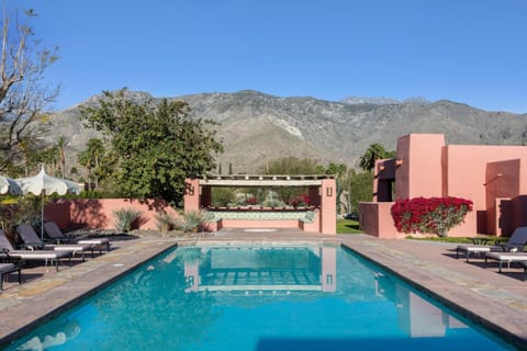 The Pond Estate by AvantStay Designer Compound w Multiple Pools Tennis View House in Palm Springs