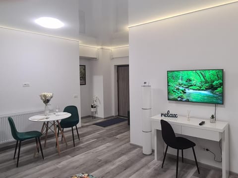 Pallady Studio 85 Condo in Bucharest