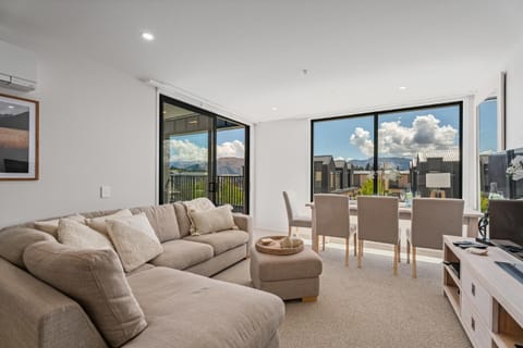 Winton Wonder - Wanaka Holiday Apartment Condo in Wanaka