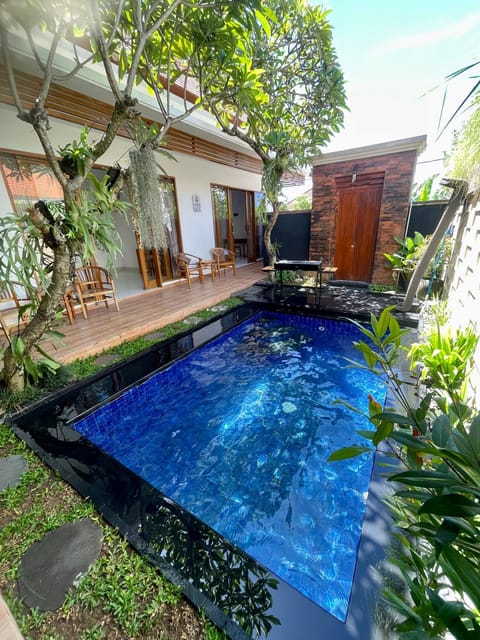 Bali Ayu Pool Villa Villa in Kediri