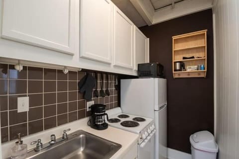 Charming Studio Close To Drake Appartement in Des Moines