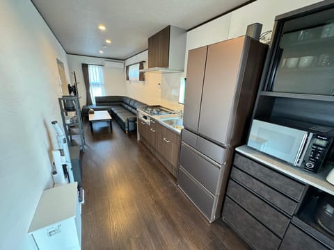 Kitchen or kitchenette, Living room