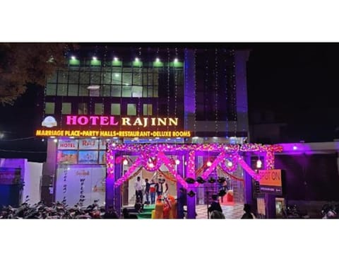 Hotel Raj Inn, Agra Vacation rental in Agra