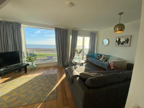 Living room, Sea view