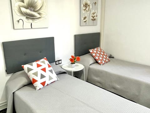 APARTBEACH EL CARRILET CENTRICO y LUMINOSO Apartamento in Reus