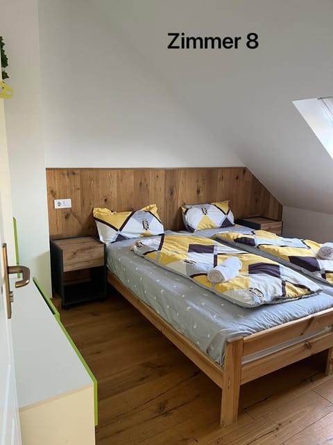 Zimmer in Ein Haus mit Waschmaschine Bed and Breakfast in Mönchengladbach