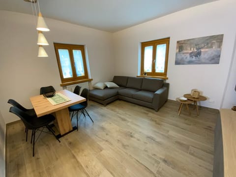 Appartamento RELAX a Forni di Sopra Apartment in Friuli-Venezia Giulia