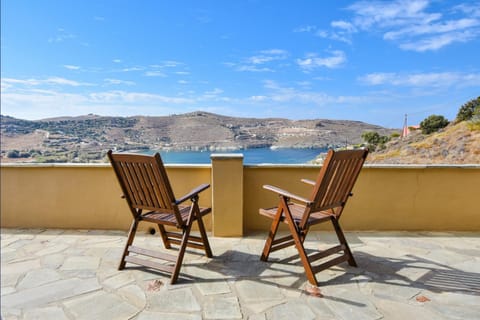 Patio, Day, View (from property/room), Balcony/Terrace, Seating area, Sea view