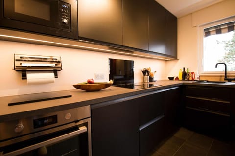 Kitchen or kitchenette, dishwasher, minibar, pet friendly, stove, toaster