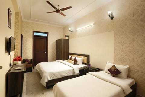 Hotel The Sunrise View - Corporate Stay Hotel Hotel in Noida