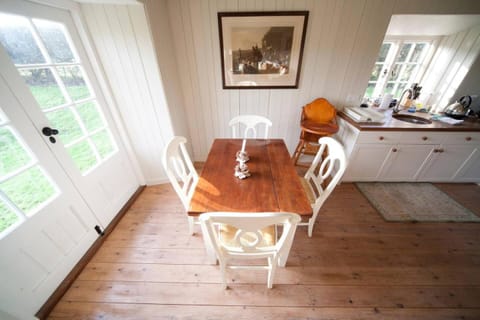 Kitchen or kitchenette, Dining area, kitchen