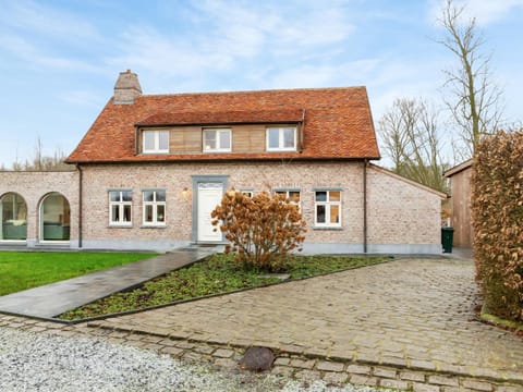 Property building, Winter