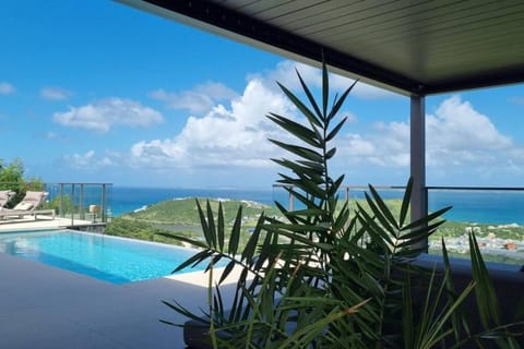 Natural landscape, View (from property/room), Pool view, Sea view, sunbed