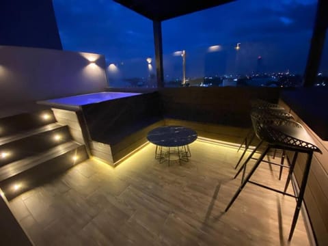 RL603 Elegant Downtown Penthouse with Private Jacuzzi Apartment in Distrito Nacional