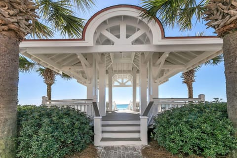 Surfin Sea House in Miramar Beach