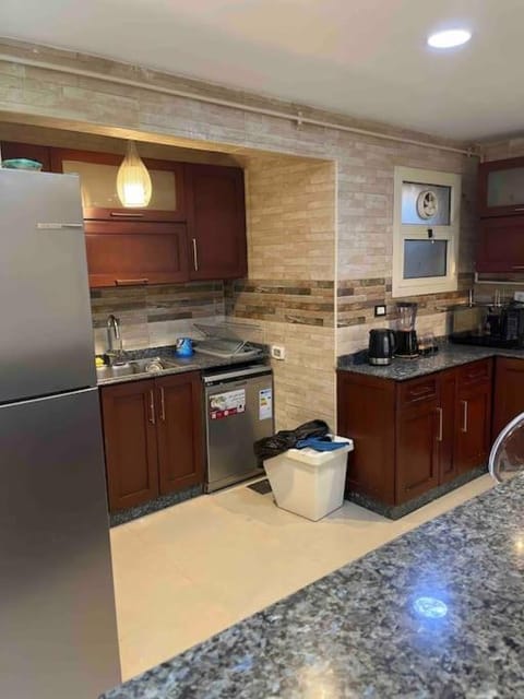 3 bedrooms flat,fully equipped Condominio in New Cairo City