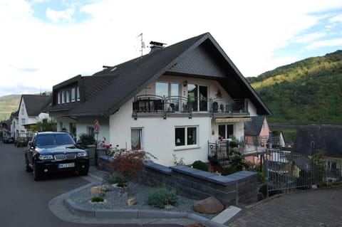 Property building, Natural landscape, View (from property/room), Garden view, Street view