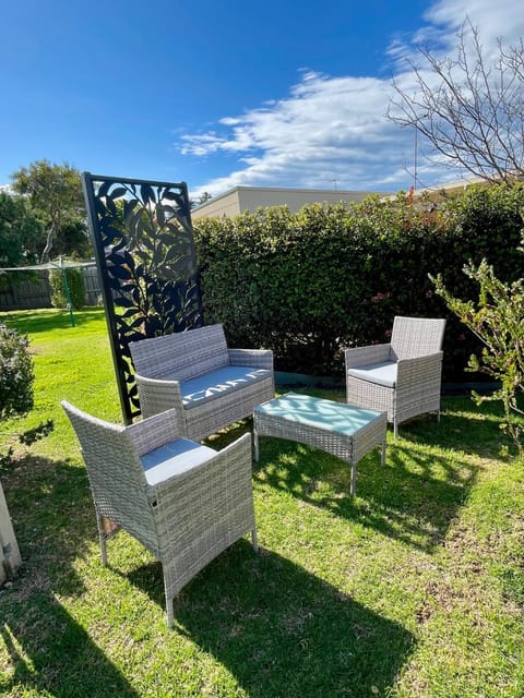 Garden, Seating area