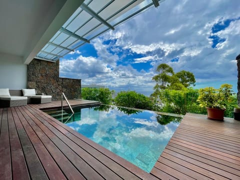 Day, Natural landscape, Balcony/Terrace, Pool view, Swimming pool, Swimming pool, sunbed