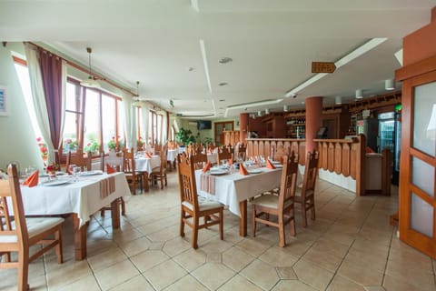 Bonanza Pensiune & Restaurant Bed and Breakfast in Cluj County