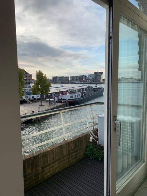 Apartment Lange Geldersekade 3, Dordrecht 80 m2 Condo in Dordrecht