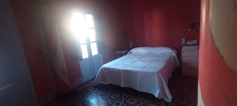 Casa Artistica 2 Bed and Breakfast in Gandia