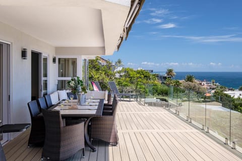 Houghton Steps Condo in Camps Bay