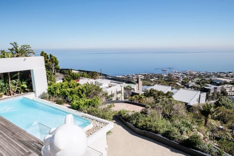 View (from property/room), Balcony/Terrace, Pool view, Sea view