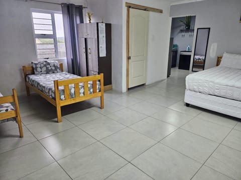 Zufike Family Holiday Home Bed and Breakfast in Port Elizabeth