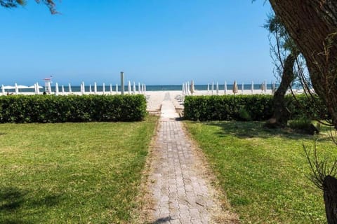 SE012 - Senigallia, monolocale fronte mare al residence Piramidi Apartment in Senigallia