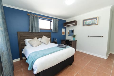 16 on 7th Guesthouse Summerstrand Bed and Breakfast in Port Elizabeth