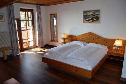 Hotel Eden Guesthouse Bed and Breakfast in Merano