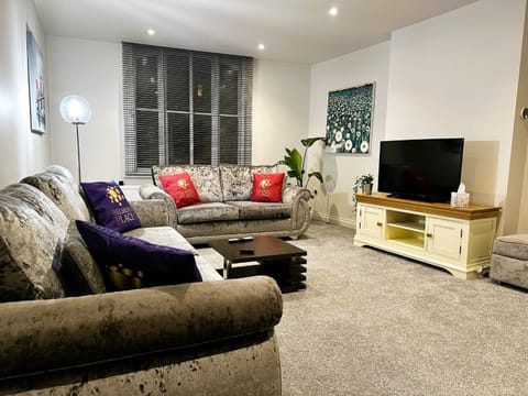 Hudson Apartment - 2 bedroom - Oakham Centre Condo in Oakham