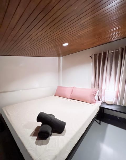 Cozy Loft Near the Airport & Beach-Unit I Apartment in Puerto Princesa