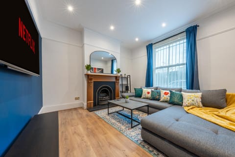 West London Period 3 Bed Family Home House in London Borough of Ealing