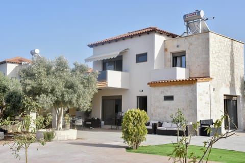 Property building, Garden view