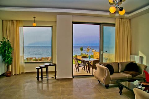 Balcony/Terrace, Living room, Seating area, Sea view