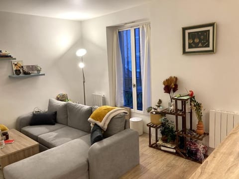 Superbe appartement proche Paris Apartment in Aubervilliers