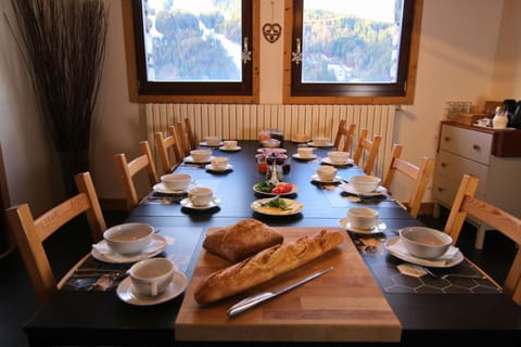 Food and drinks, Food, Mountain view, Breakfast, Buffet breakfast