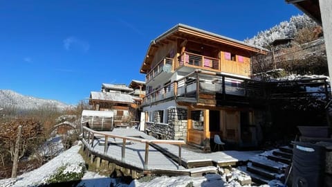 Property building, Day, Natural landscape, Winter, Mountain view