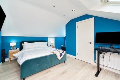 Modern Clonsilla Townhouse Sleeps 6 Maison in Dublin